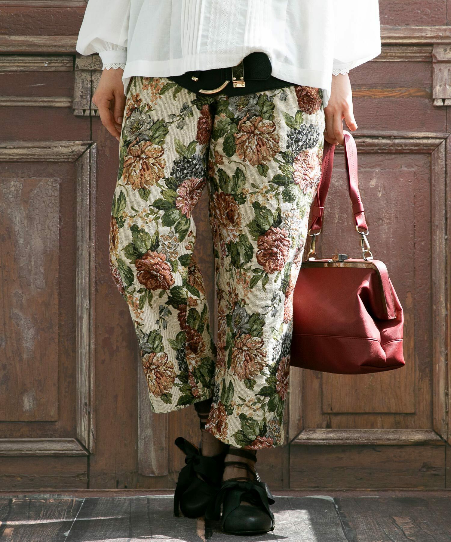 somari imaginationゴブラン織りクロップドパンツ』