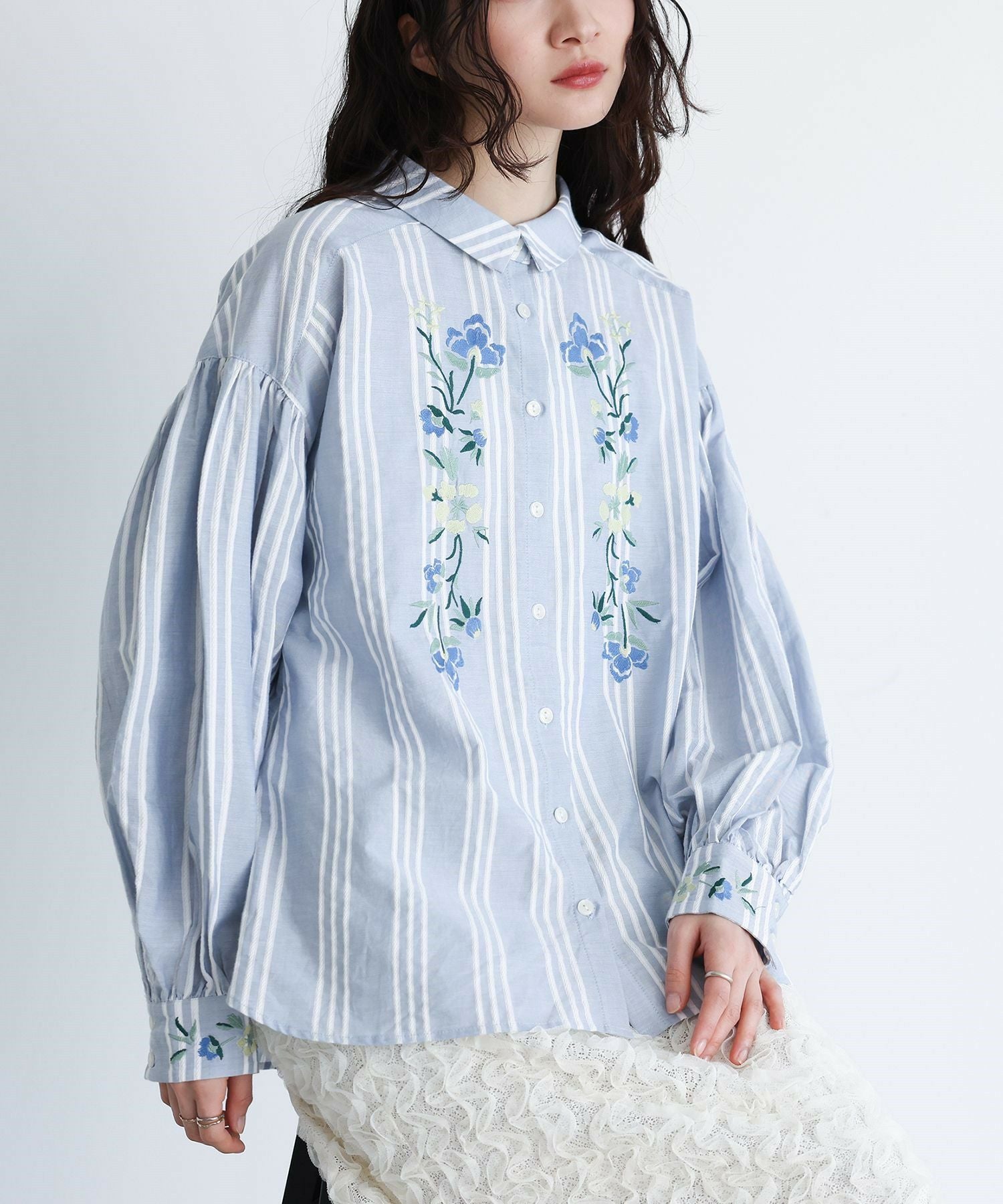 somari imagination花柄刺繍ボリューム袖シャツブラウス』