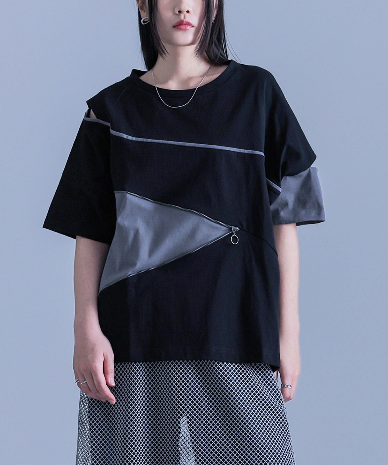 kOhAKUアシンメトリー配色デザインTシャツ』