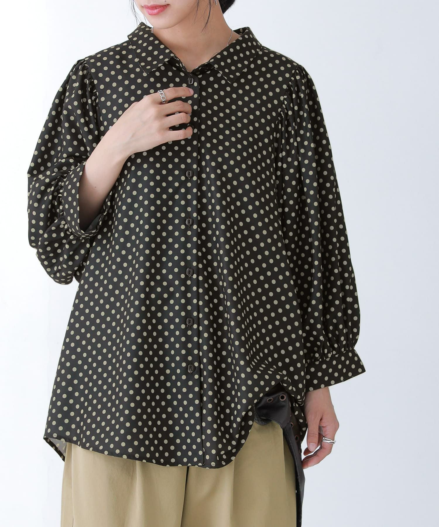 n'OrLABELドット柄たっぷりパフスリーブブラウス』