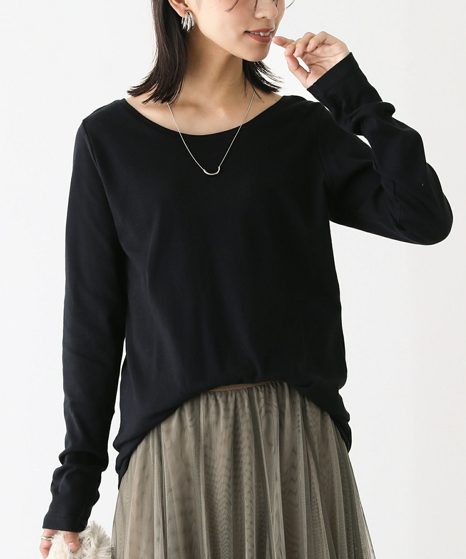 n'OrLABEL吸湿発熱ラウンドネックロンT』