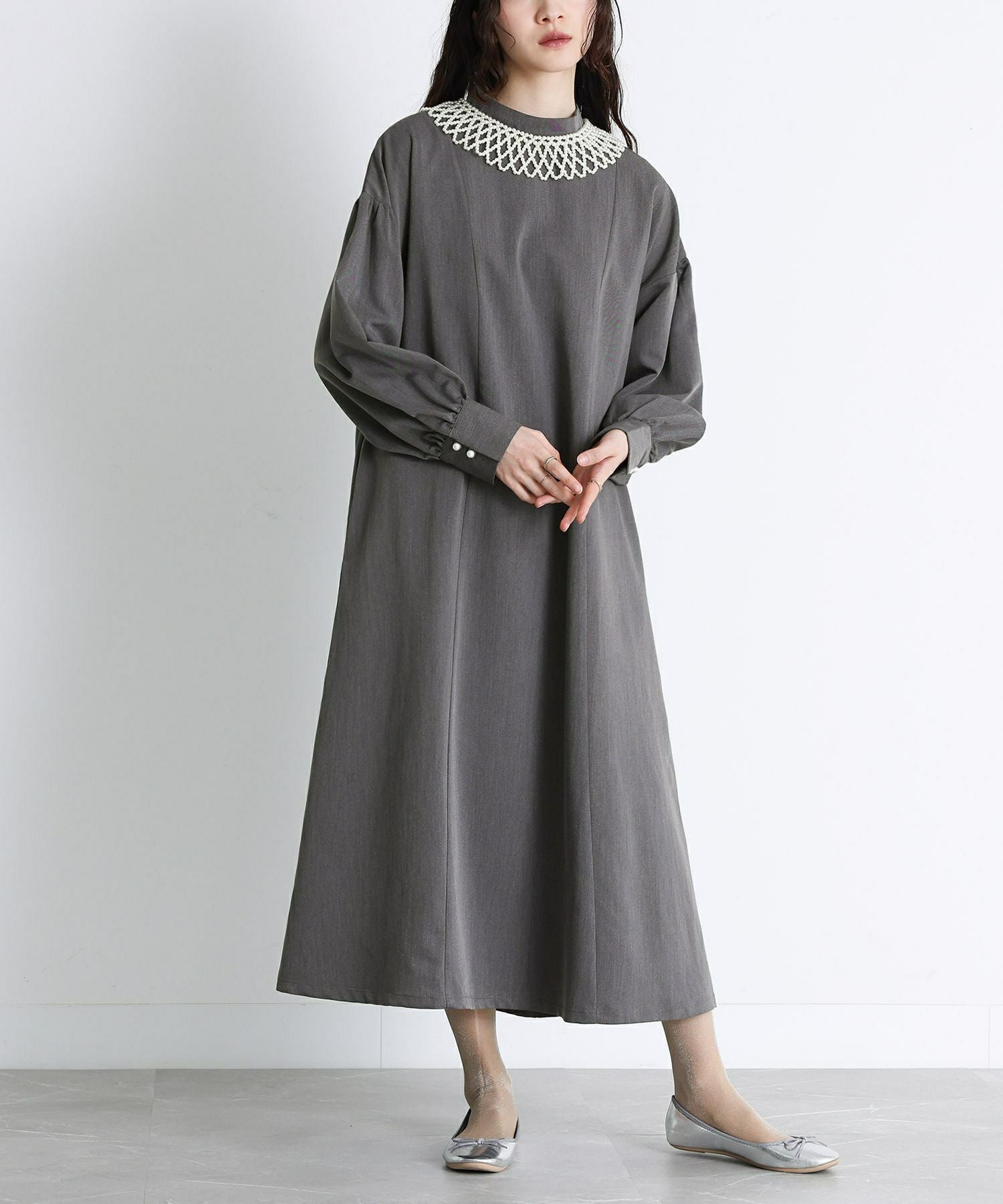 somari imaginationパール襟ワンピース』