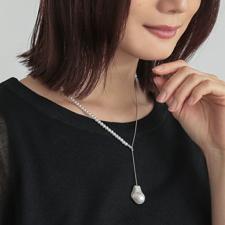 フェイクパールアシメデザインネックレス