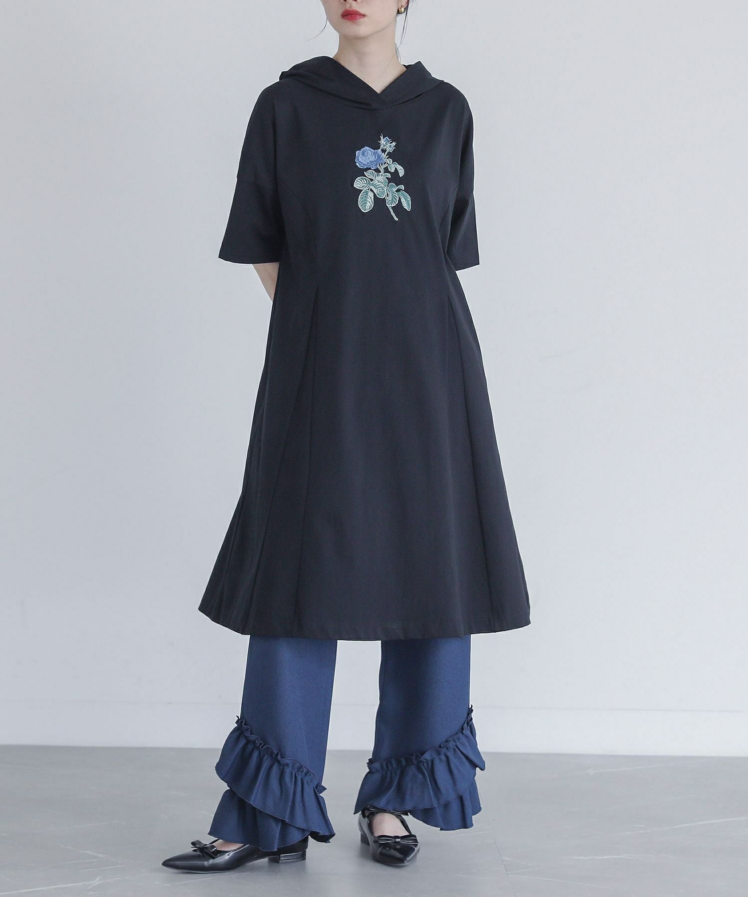 familiar 刺繍付きワンピース 90サイズ ワンピース | ファミリア公式サイト
