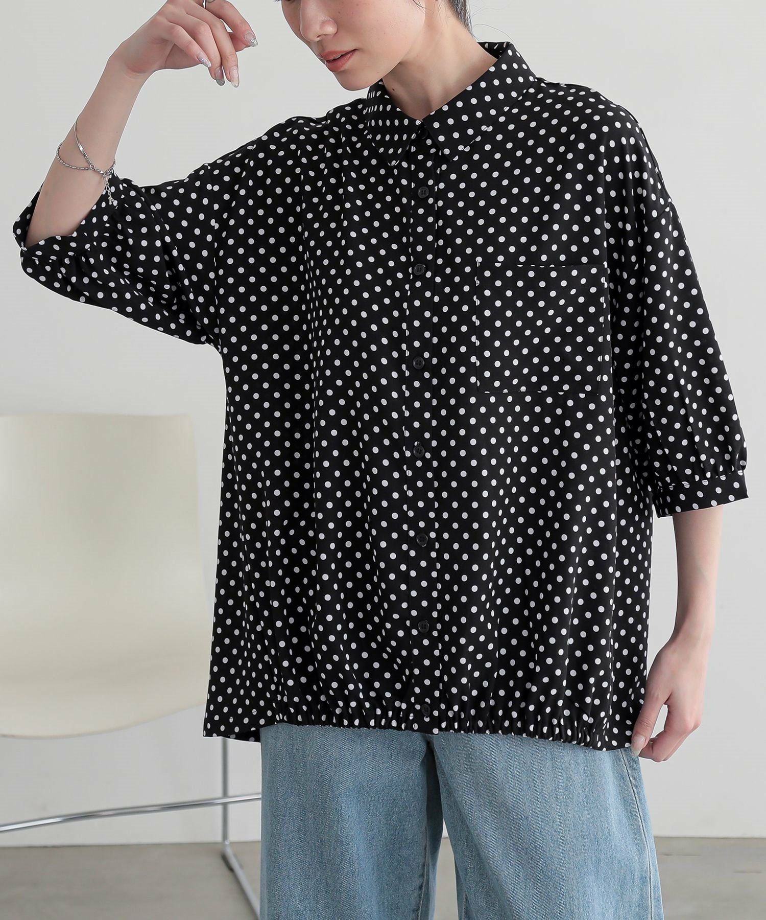 ランダムドットギャザーブラウス　ブラックM WEB限定セール ☆1490円→550円ドットギャザーブラウス レディース