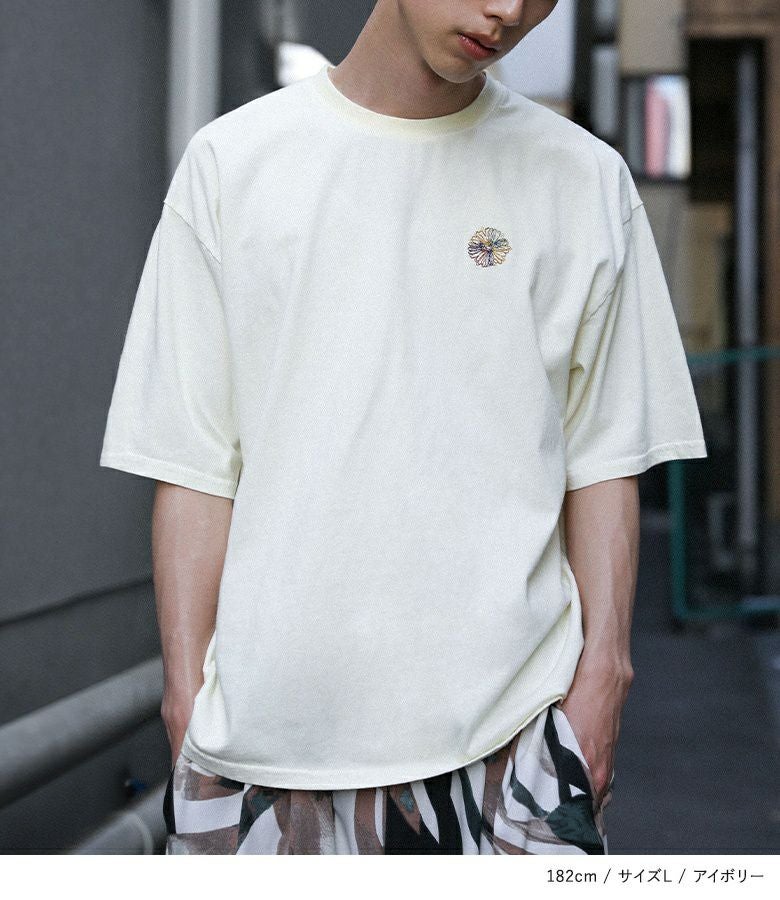 ワンポイントフラワー刺繍Tシャツ』
