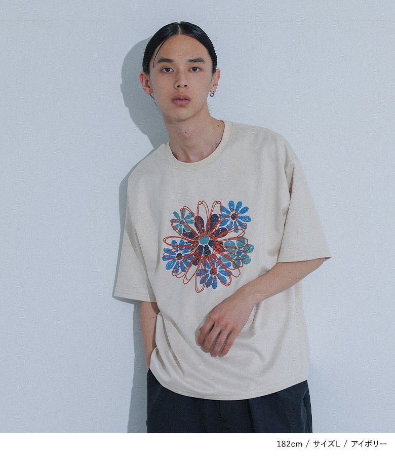 フラワープリント刺繍Tシャツ』