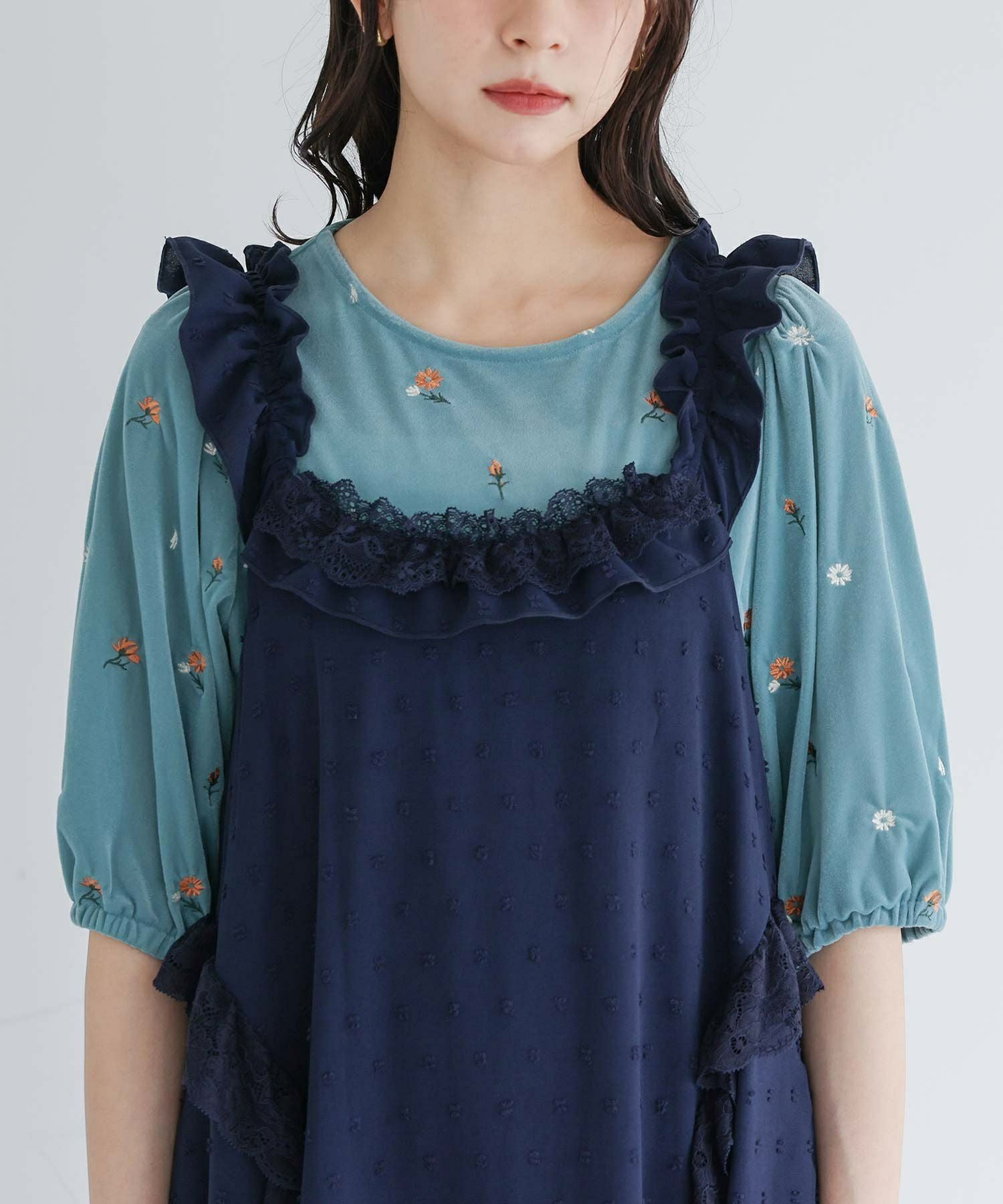 somari imagination花柄刺繍ベロアカットソー』