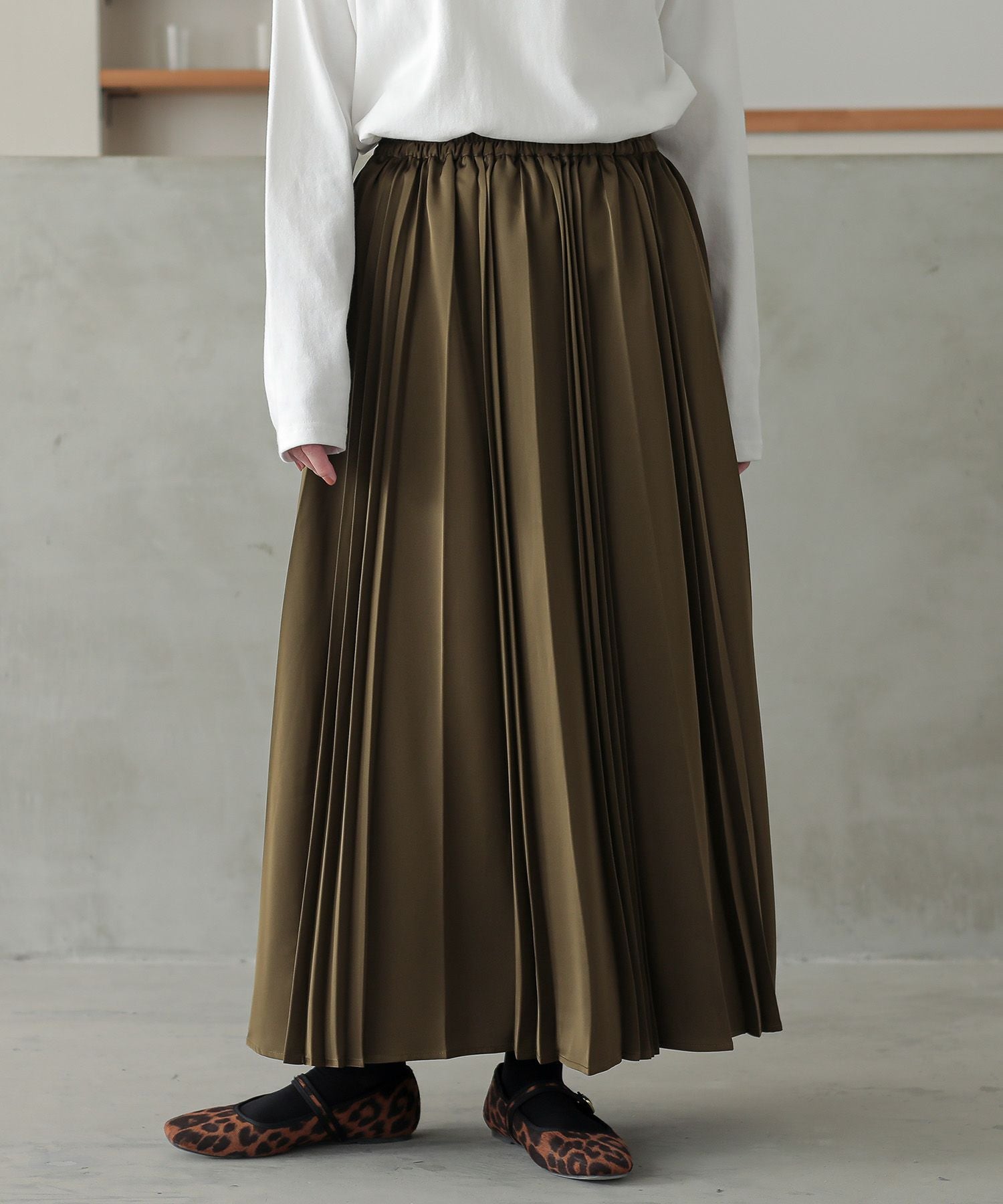 n'OrLABELサテンランダムプリーツスカート』