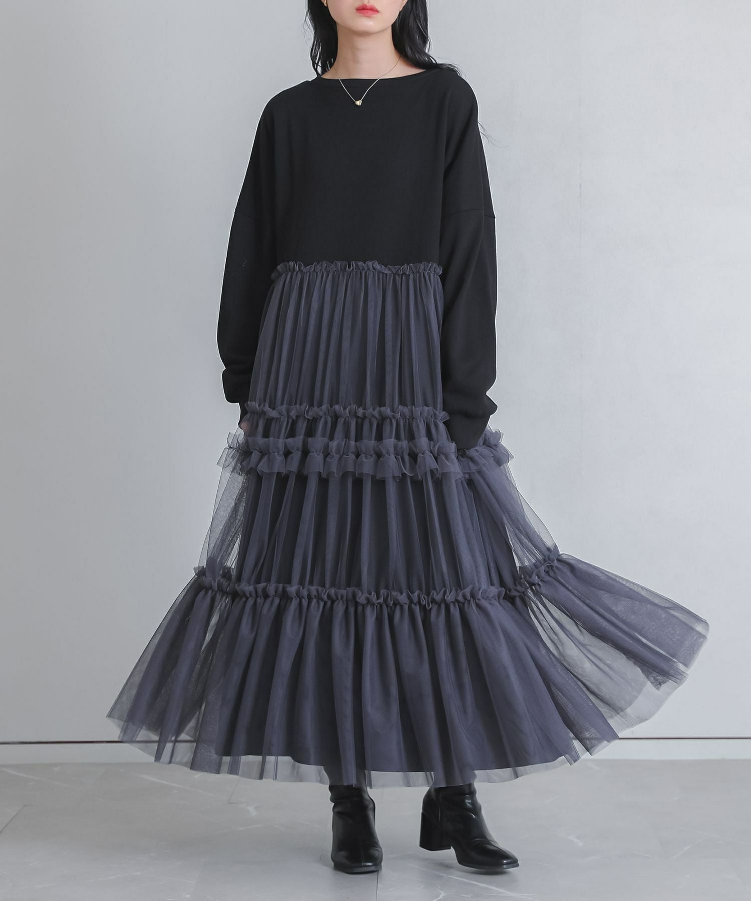 Tensemble テンセンブル　フリルスウェット　チュール　ネイビー　【新品】 チュールフリルドッキングスウェット