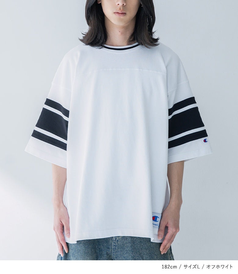 ChampionフットボールTシャツ』